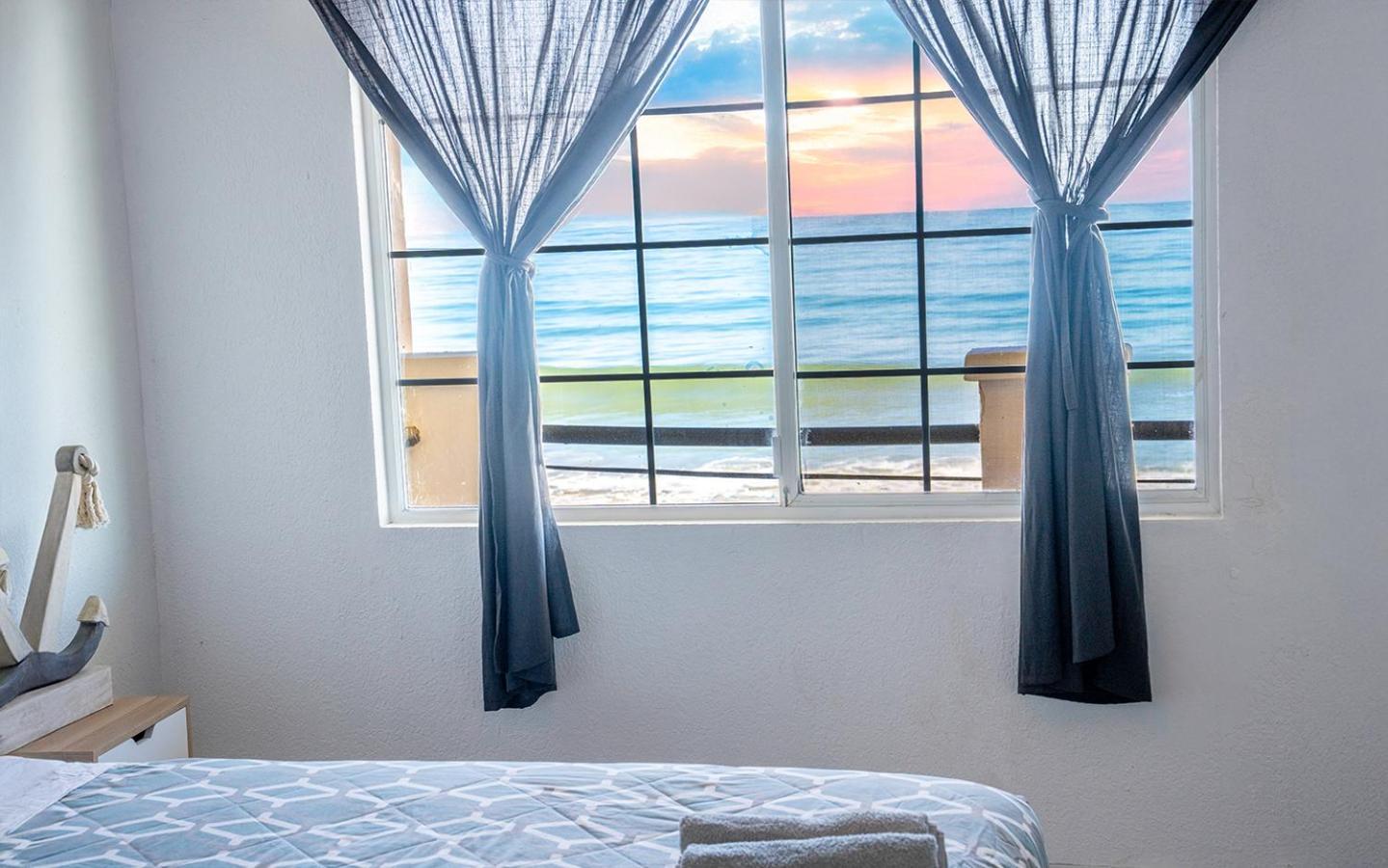 Beachfront Two Bedroom With 3 Beds Tijuana Exterior foto